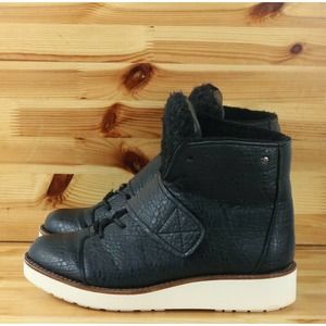 Simply Vera Wang Ankle Boots SVSperry Black Womens Size 10 Lace-Up Faux Leather